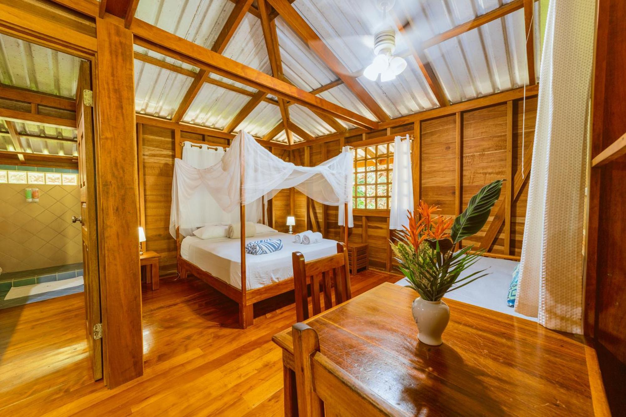 Casa Viva Lodge Puerto Viejo de Talamanca Екстериор снимка